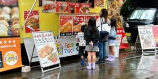 高校の文化祭でキッチンカー出店しました♪